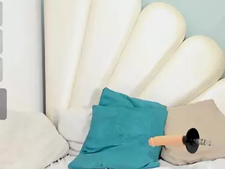Maya-Graham's Live Sex Cam Show
