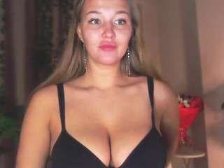 milkybunny Live Webcam on CamSoda