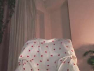 milkybunny Live Webcam on CamSoda