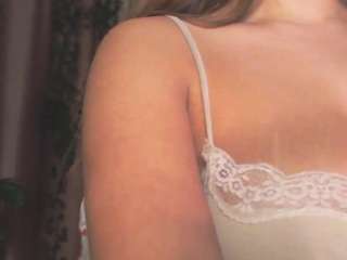 Live webcam model milkybunny on Soda Cams