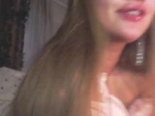 Live webcam model milkybunny on Soda Cams