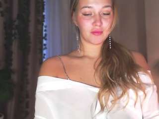 milkybunny Live Webcam on CamSoda