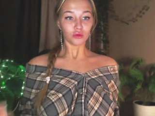 milkybunny Live Webcam on CamSoda