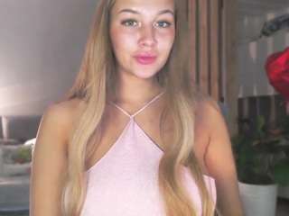 milkybunny Live Webcam on CamSoda