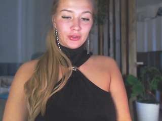 flash boobies [87 tokens remaining]