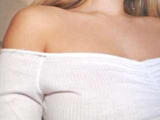 milkybunny live on CamSoda