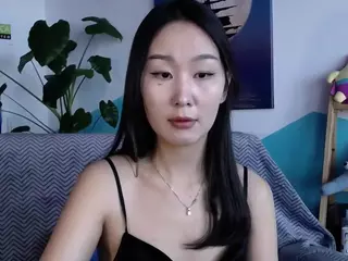 Ratnaaa's Live Sex Cam Show