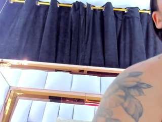 rileysweet Live Webcam on CamSoda