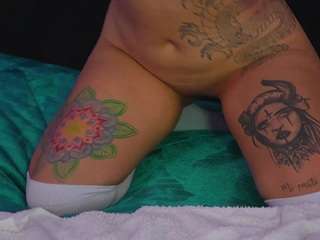 kitty-doll09 Live Webcam on CamSoda