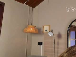 nayahh Live Webcam on CamSoda