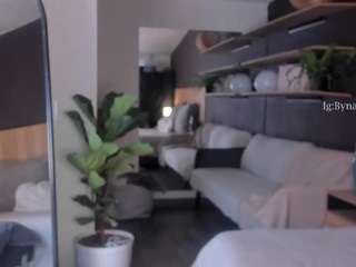 Nayahh live cam preview