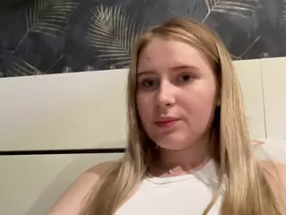 NicoleBest's Live Sex Cam Show