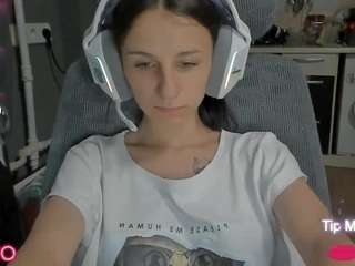  nikakik chat room