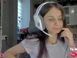 nikakik Live Webcam on CamSoda