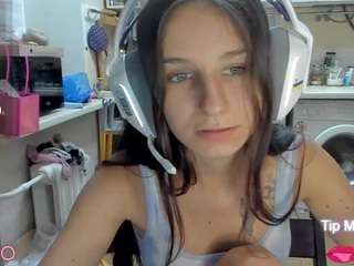 nikakik webcam