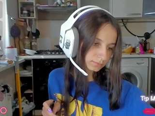 nikakik Live Webcam on CamSoda