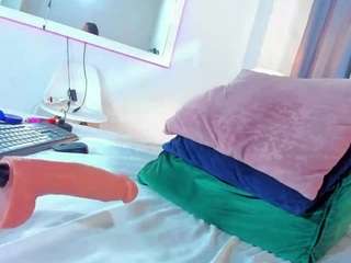 liaantonela69 webcam model