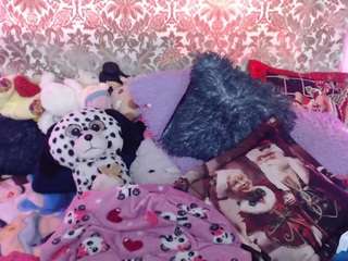 martinamilff live cam preview
