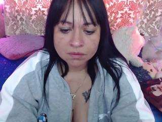 martinamilff live cam preview