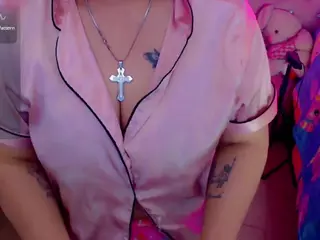 martinamilff's Live Sex Cam Show