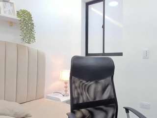 mia-thompson-1 Live Webcam on CamSoda