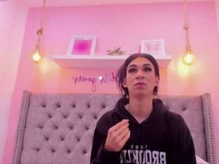 mia-thompson-1 from CamSoda