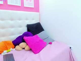 mia-thompson-1 webcam