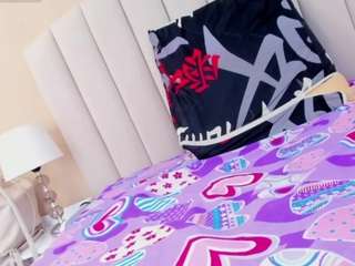 mia-thompson-1 webcam