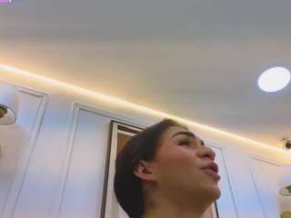 mia-thompson-1 webcam