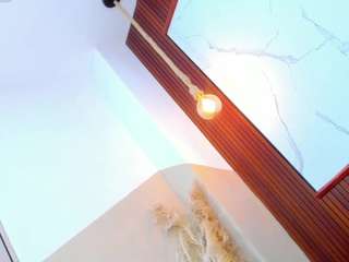 le modèle mia-thompson-1 est en webcam porno dans un show sur le site camsoda, il possède les tags suivants: anal toys,black hair,brown eyes,dirty talk,drinking,facial piercings,gape,orgasm,smoking,spank,tease,teen 18,young adult,hd