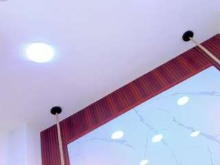 mia-thompson-1 webcam