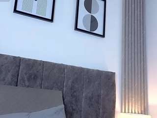 mia-thompson-1 webcam