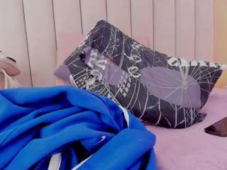 Mia-Thompson-1 live cam