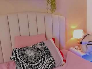 mia-thompson-1 Sex Cam Show