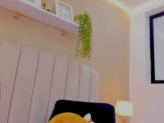 mia-thompson-1 Sex Cam Show
