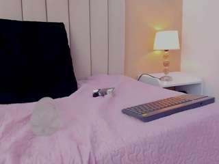 mia-thompson-1 Sex Cam Show
