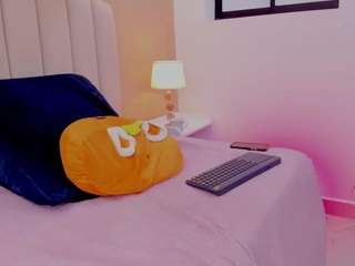mia-thompson-1 Sex Cam Show