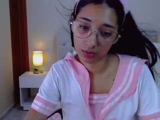 inocent-moon Live Webcam on CamSoda