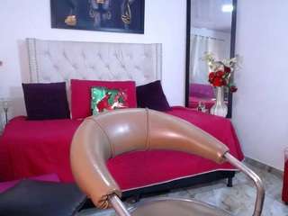 maria-camilaa Live Webcam on CamSoda