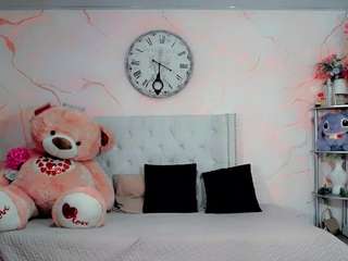 maria-camilaa Live Webcam on CamSoda