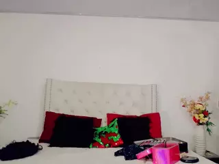 maria-camilaa's Live Sex Cam Show