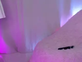 Zemeee's Live Sex Cam Show