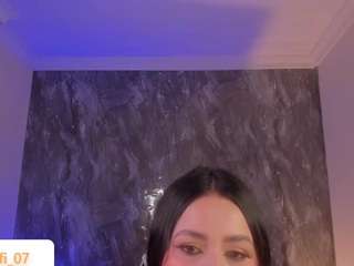 emyli live cam preview