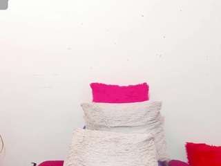 le modèle hazel-34 est en webcam porno dans un show sur le site camsoda, il possède les tags suivants: amateur,lesbian,wet,toys,thick,tease,strip,solo,nipple piercings,natural,lovense,anal,living room,fetish,feet,facial piercings,dildo,cum,chubby,brown eyes