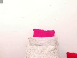 hazel-34 live cam profile