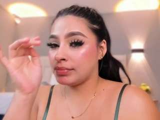 emma-kitty from CamSoda