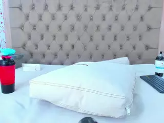 Kate-Ally's Live Sex Cam Show