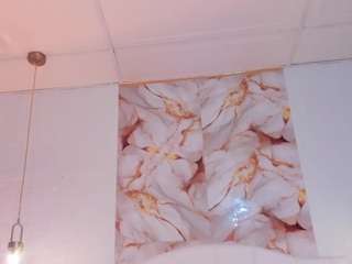 lina-divaa1's CamSoda show and profile