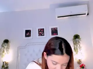 lina-divaa1's Live Sex Cam Show