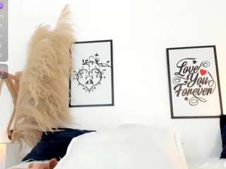 mialourense Live Webcam on CamSoda